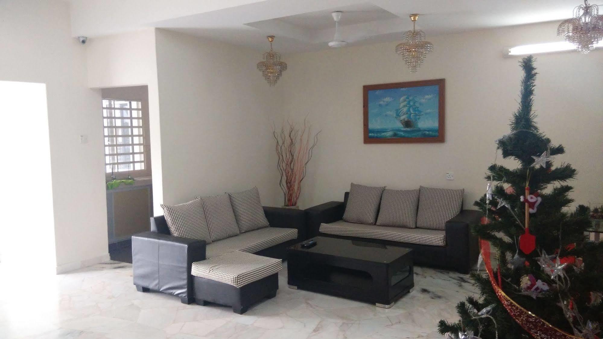 Bercham Vacation House Ипох Екстериор снимка